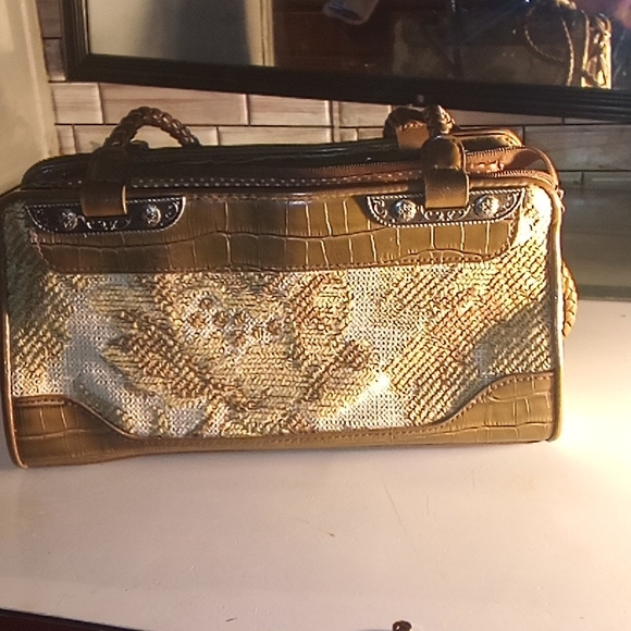 Purse - Picture 1 of 3